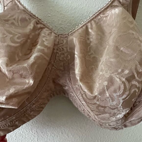 Playtex Women's 18-Hour Ultimate Lift Wireless Full-Coverage Bra size 40DD - Picture 6 of 6